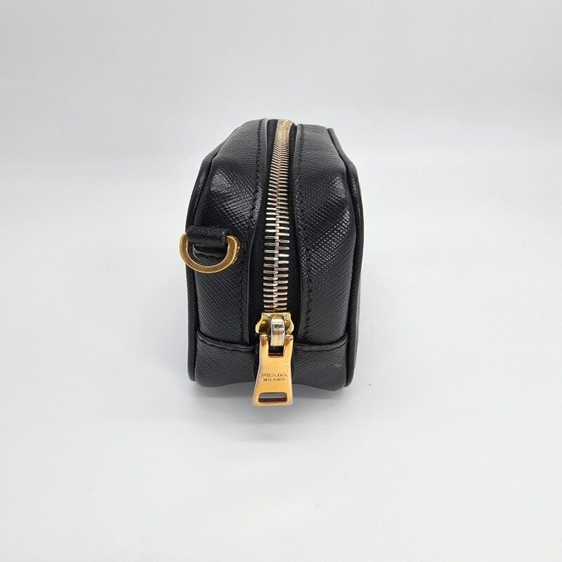 PRADA — Saffiano Leather Mini Camera Bag Pre-owned (Black / Leather)